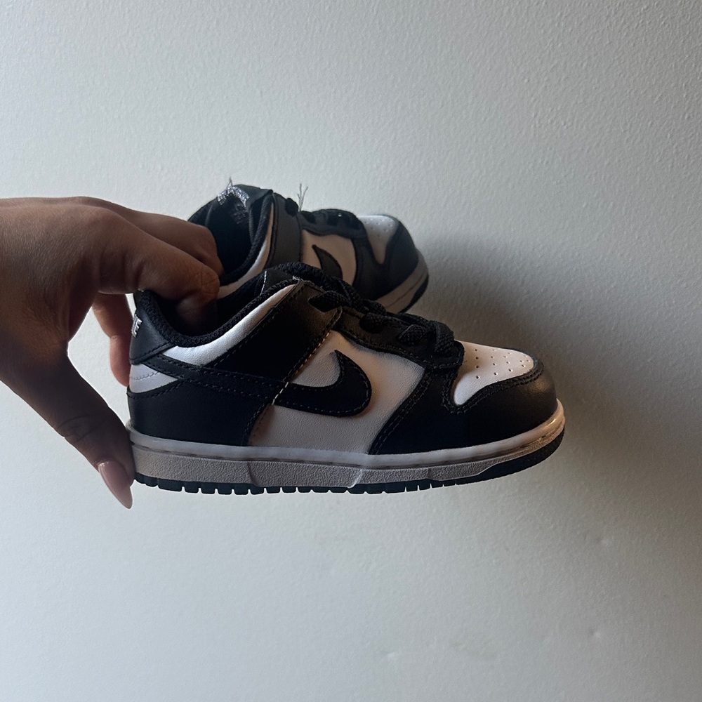 Nike Kids Black and White Sneakers